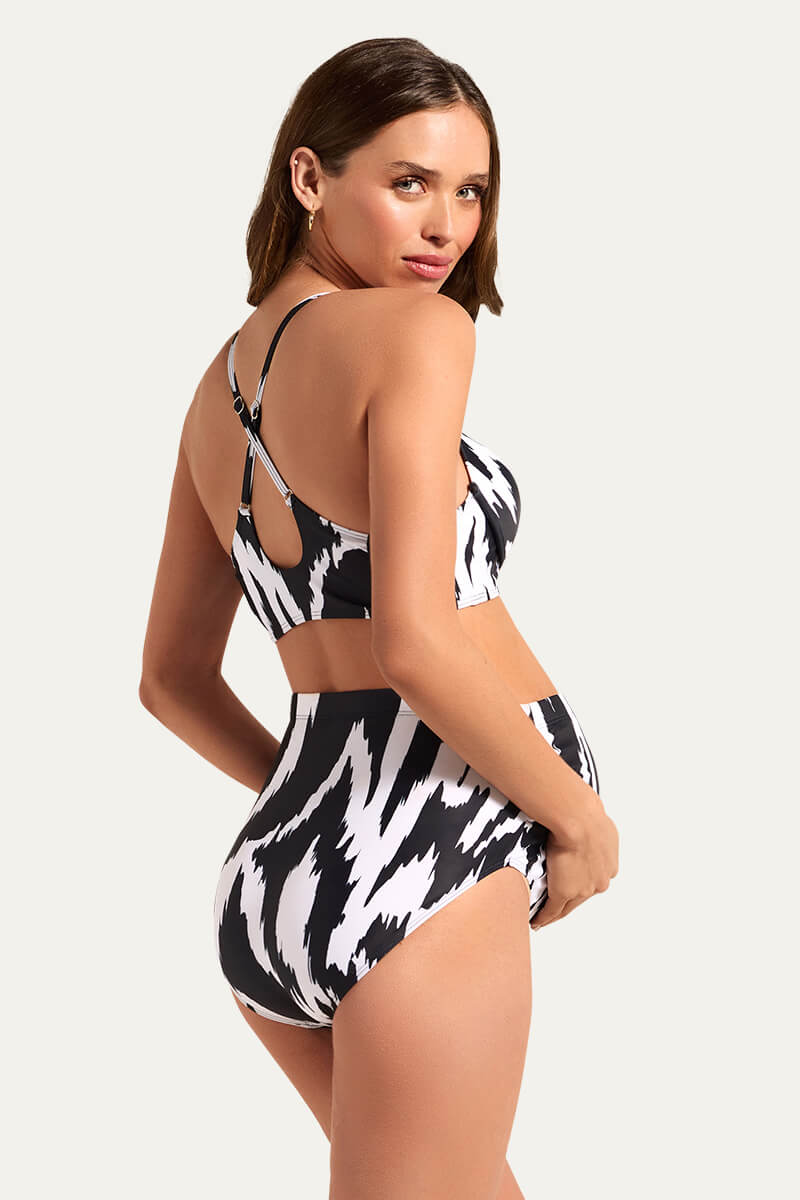 two-piece-hight-waist-maternity-swimsuit-with-supportive-cups#color_flowing-tassel-zebra